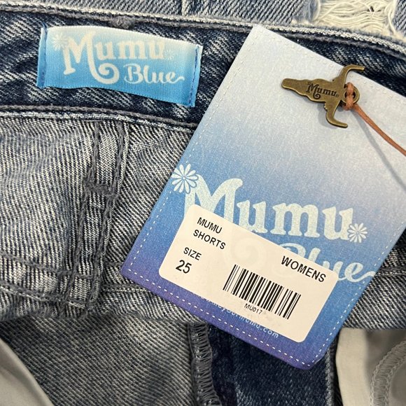 NWT Show Me Your Mumu Dark Wash Wyoming High Rise Distressed Shorts Size 25 - Picture 6 of 7